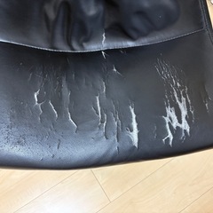 ニトリ　オフィスチェア(合皮素材)の画像