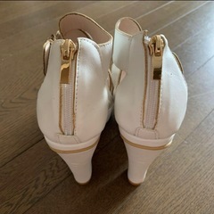 【ほぼ未使用】サンダル パンプス サンダル　グラディエーター 24〜24.5cm ホワイトの画像