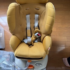 アプリカ　チャイルドシート