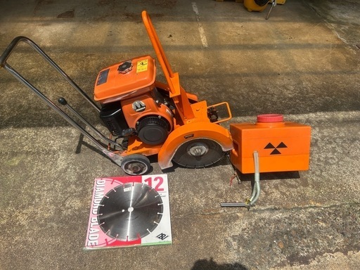 三笠 舗装路及びコンクリート路面カッター 三笠 舗装路及びコンクリート路面カッター