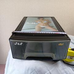 小さなボックスとファイルの画像