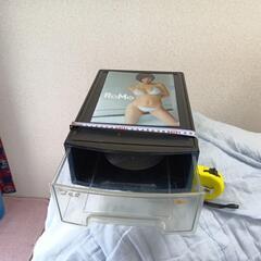 小さなボックスとファイルの画像
