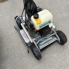 受付一時中断　自走式草刈機 スパイダーモアSP850の画像