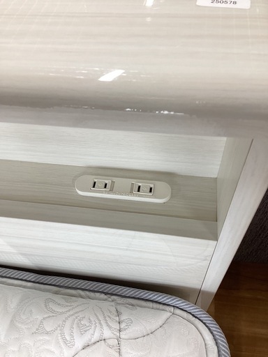 セミダブルベッド【町田市再生家具】　250578