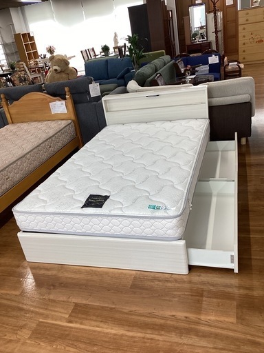 セミダブルベッド【町田市再生家具】　250578