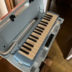 ピアニカ　青