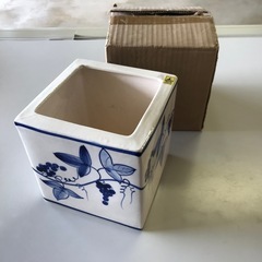 鉢（正方形）　①