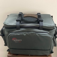 Lowepro 　Magnum マグナム AW 　 大型カメラバッグ　グレーの画像