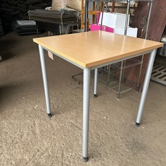 ハイテーブル　