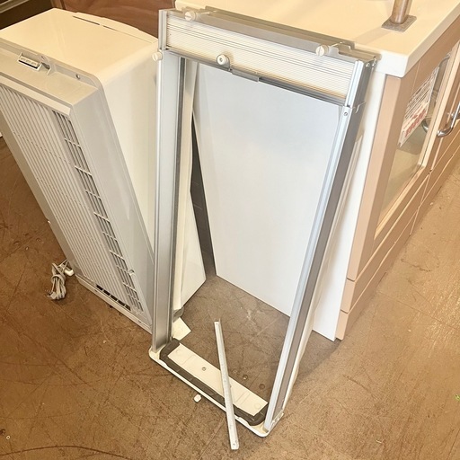 《売約済》【武蔵小山店】 CORONA 窓用エアコン リモコン 付き　CW-1621 CW1621 エアコン 冷房 窓型エアコン 窓エアコン 冷房機 ルームエアコン クーラー 工事不要 コロナ