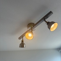 IKEAシーリングライト