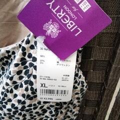 0526-391 UNIQLO　LIBGRTY フレアブラワンピースの画像