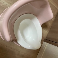 ベビービョルン　イス型　おまるの画像