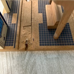 木製レール、駅、車庫の画像