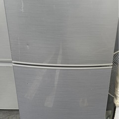 ノンフロン冷蔵庫140L