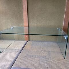 ガラステーブル