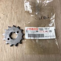 ヤマハ純正　フロント　スプロケットの画像