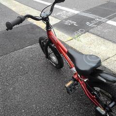 中古子供自転車３５６４　d-bike    14インチ　ギヤなし　 身長９３㎝前後　＊最初は工具不要のワンタッチでペダルを外しバランスバイクとして遊んで、自信ついたらペダルをつけ自転車として乗ります。（２枚目の写真参照）の画像