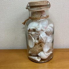 夏のインテリアに♪スタジオクリップのオシャレなガラス瓶の画像