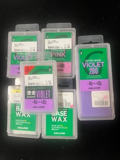 スノボの板とソフトケースとワックス