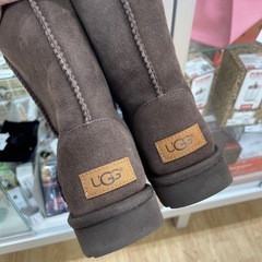 ★ジモティ割あり★   UGG ショートブーツ　22cm　クリーニング済み SJ9445の画像
