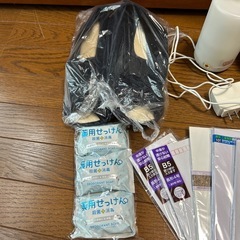 お菓子、封筒、エコバッグ、石鹸、介護シューズ26.5の画像