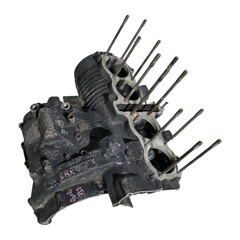 HONDA CBX400F クランクケース 上側 ホンダ [M-...
