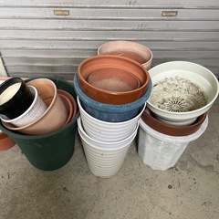 植木鉢やプランターの画像