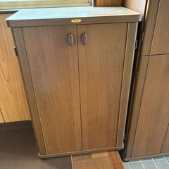 靴箱　