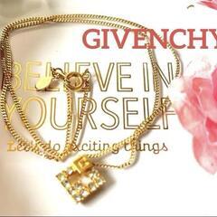 ⭐️ジバンシィービンテージ　ネックレスストーン　Gロゴ　❣️ゴールドの画像