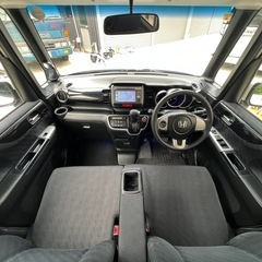 N-BOXカスタム　GLパッケージ　車検2年付　美車！内外装仕上済！両側パワスラの画像