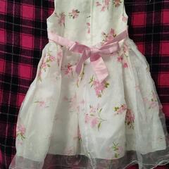 ホワイト×ピンク花柄ドレスワンピース120の画像