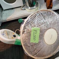 壁掛けサーキュレーター　扇風機