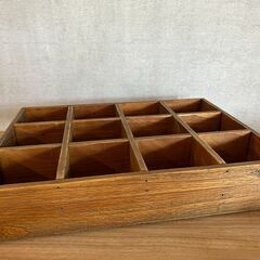 木製トレイ《ラスティパイン・12ラック》の画像