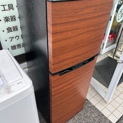 【塩尻市引き取り限定】TOHOTAIYO 138L 冷蔵庫 TH-138L2-WD 2024年製 木目調の画像
