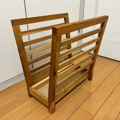 【引取限定】木製のシンプルマガジンラック