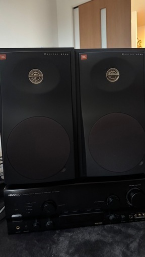 JBL Monitor 4208のブラックブックシェルフスピーカー2個セット　パワーアンプ付