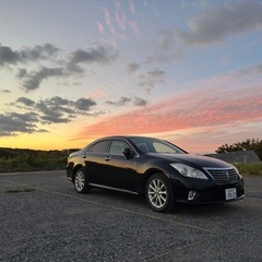 個人 トヨタ クラウン GRS202 3.0 車検R8.3まで　122000キロの画像