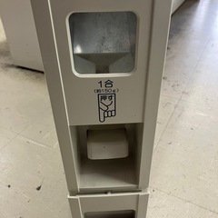 ☆値下げ☆O2505-741 スリム 米びつ キャスター付き キズ 汚れありの画像