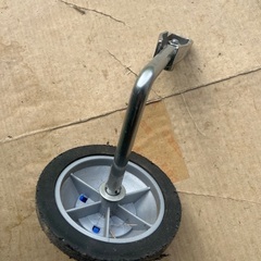 自転車の補助輪の画像