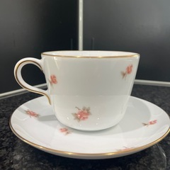 大倉陶園のカップ＆ソーサー 