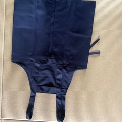 紺のエプロン(未使用)の画像