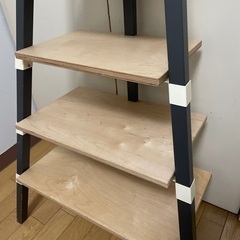 IKEAの飾り棚の画像