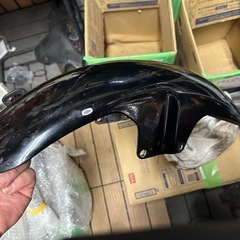 フロントフェンダー　CB400SF?xjr400？不明品の画像