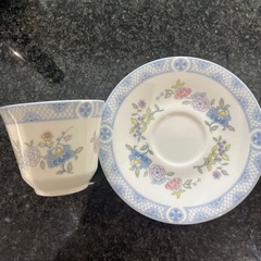 🔴ロイヤルドルトンのカップ&ソーサーの画像