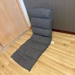 ニトリ クビリクライニング　座椅子の画像