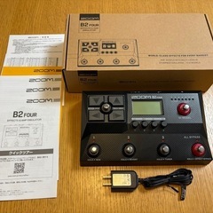 美品　ZOOM マルチエフェクター B2 FOUR ベースエフェクター　ズームの画像