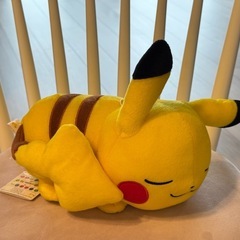 ピカチュウぬいぐるみ