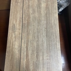 テーブル