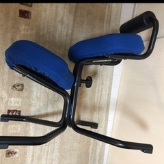 KOKUSHIN balans バランスチェア5064 HAG 背もたれ付きの画像